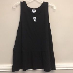 NWT! Old Navy Women’s Black Tiered Flowy  Tank Top
